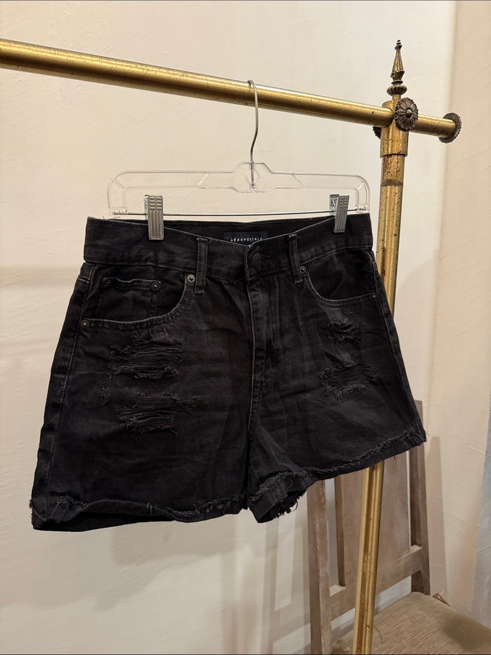 Mom short